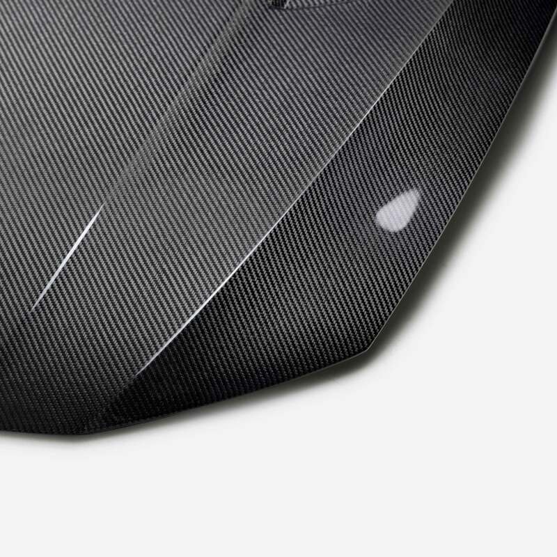 Seibon 22-23 Volkswagen Golf GTI/R TM-Style Carbon Fiber Hood