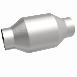 MagnaFlow Conv Univ 2.50inch C/C Met.