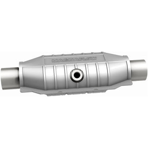 Magnaflow Conv Univ 2.50 Mid O2 Rear