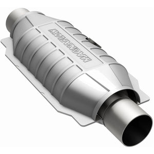 Magnaflow Conv Univ 2.50 Mid O2 Rear
