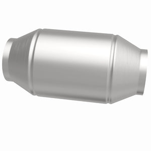 MagnaFlow Conv Universal 2.50 inch C/C CA Pre-OBDII