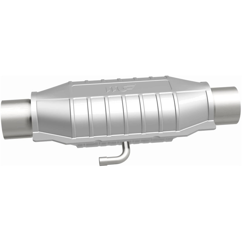 MagnaFlow Conv Univ 2.25in Inlet/Outlet Center/Center Oval Rear (California)