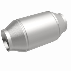 MagnaFlow Conv Universal 2.50 inch C/C CA Pre-OBDII