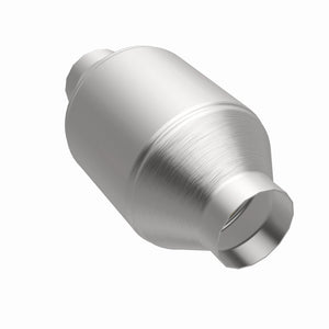 MagnaFlow Conv Univ 5inch Spun Met. 2.5inch C/C